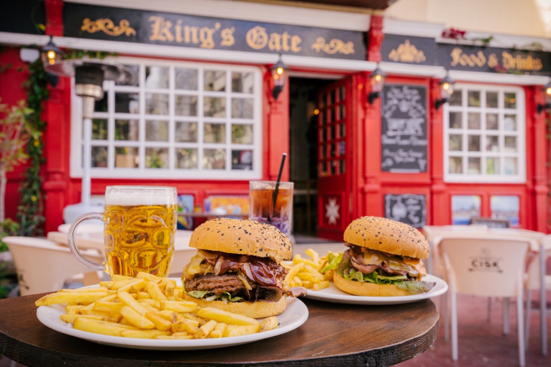 King's Gate Pub Discounts - Malta Food & Drink Discounts & Offer  on Coupon Club.mt - 25% Discount on Food
