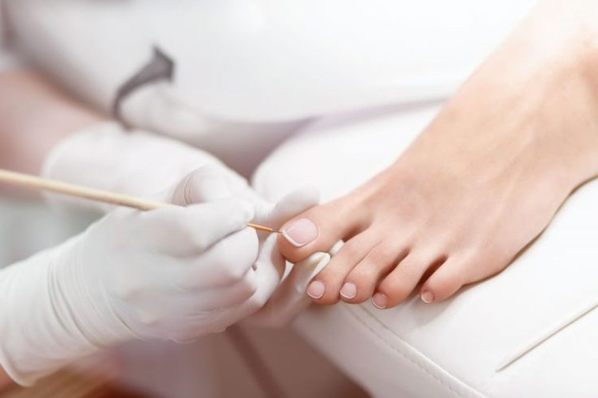 Claws & Curls Deals - Malta Health & Beauty Discounts & Offer  on Coupon Club.mt - Book a Full-Set Manicure, Get Pedicure Free